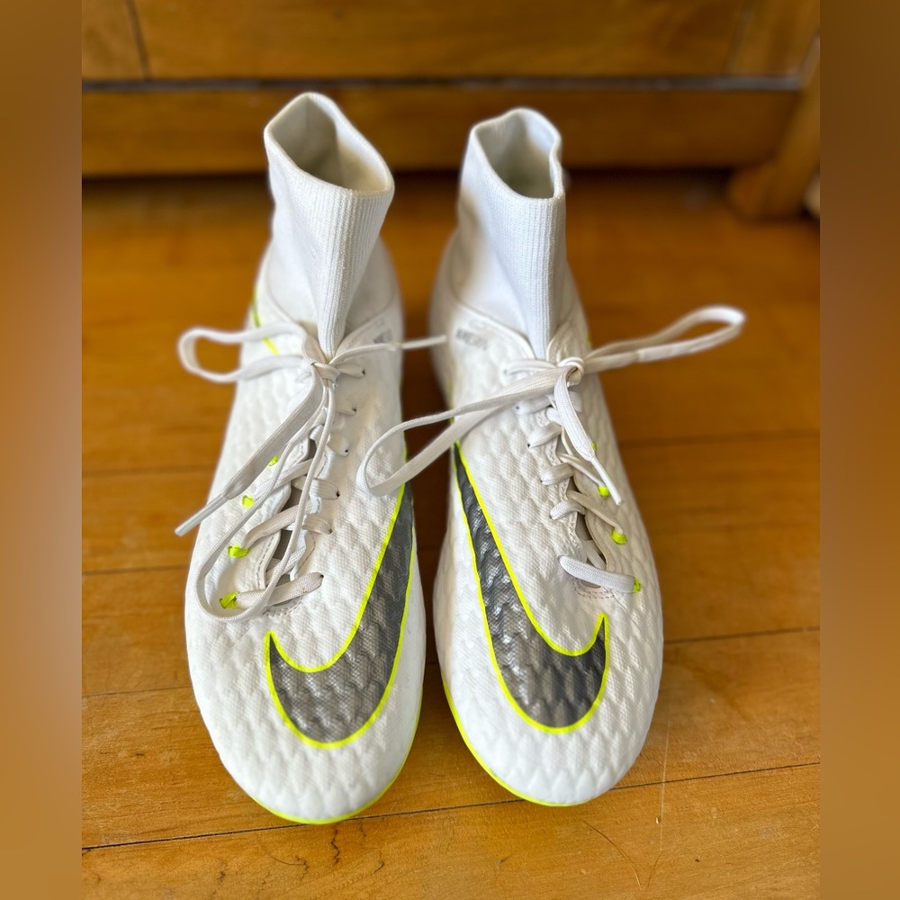 Nike Hypervenom Soccer Cleats